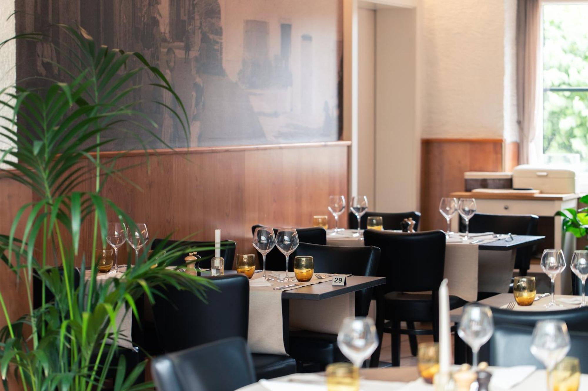 Hôtel Restaurant La Croix Verte Vich Extérieur photo