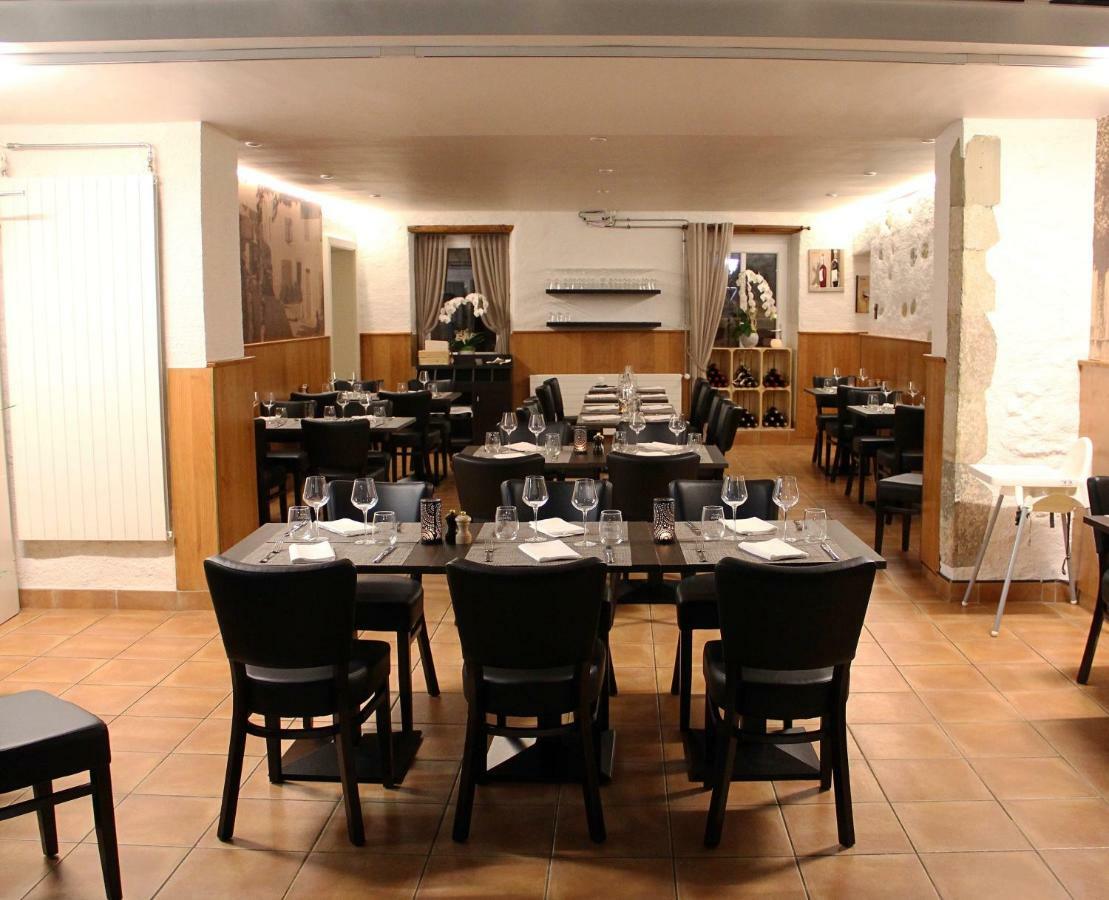 Hôtel Restaurant La Croix Verte Vich Extérieur photo